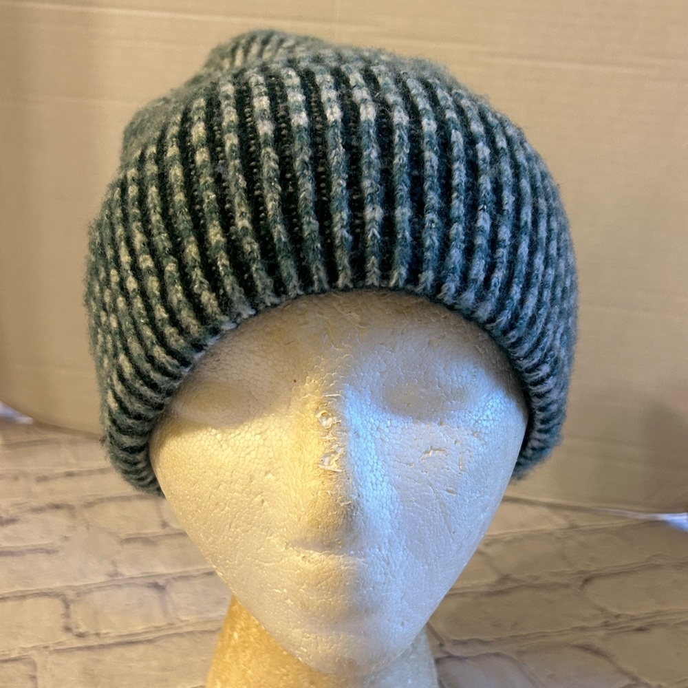 SONOMA GOODS FOR LIFE GREEN RIBBED WOMENS BEANIE O/S